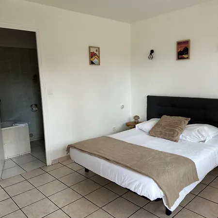 מלון La Casera Clarac (Haute-Garonne)